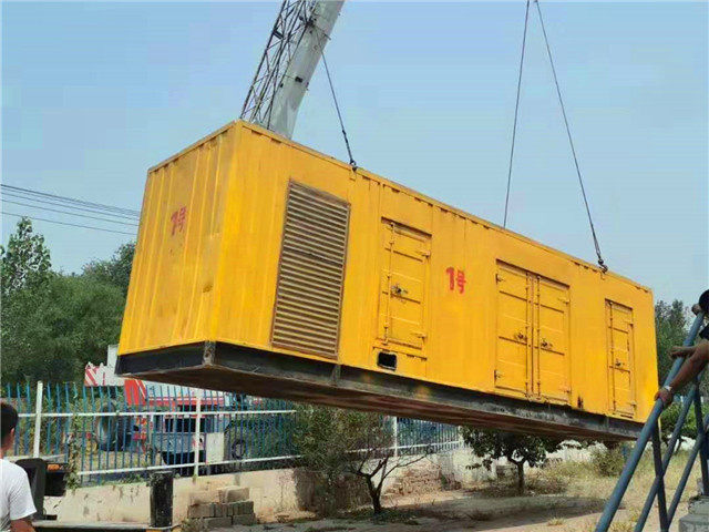 东方300KW柴油发电机组油耗是多少?