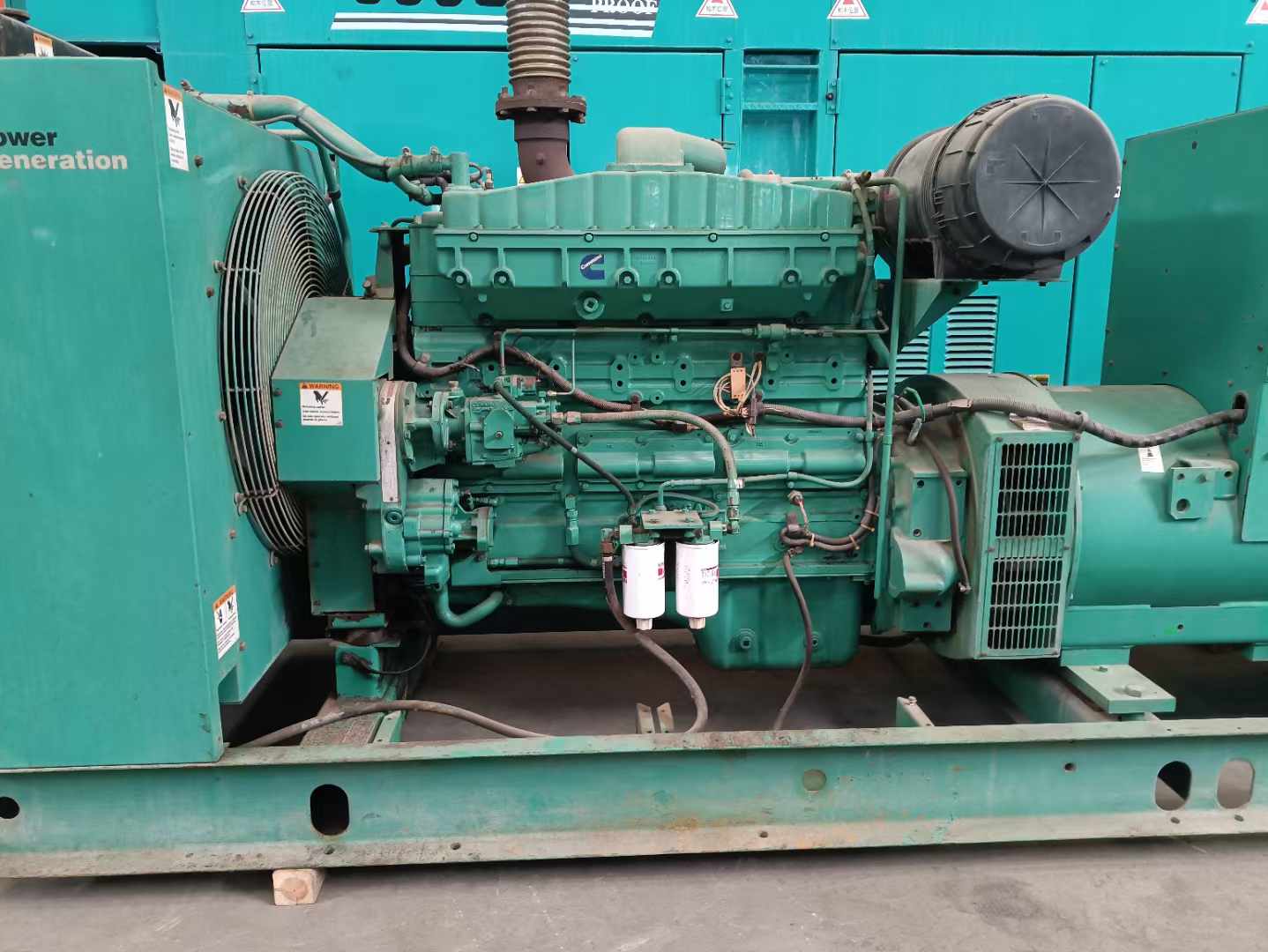 东方过载会对 600kW 柴油发电机组造成哪些损害？