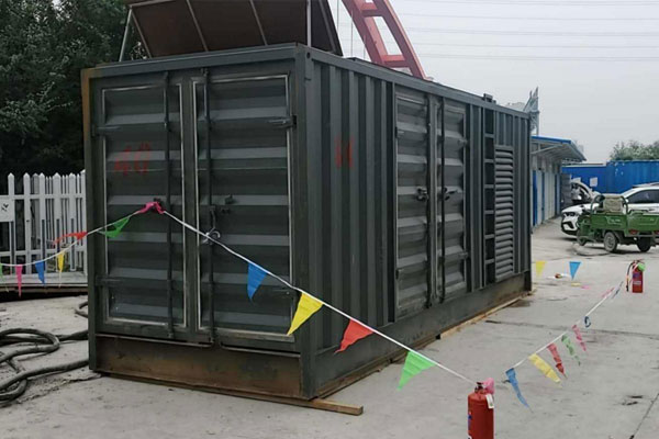 东方发电机租赁空气滤清器多久更换一次？